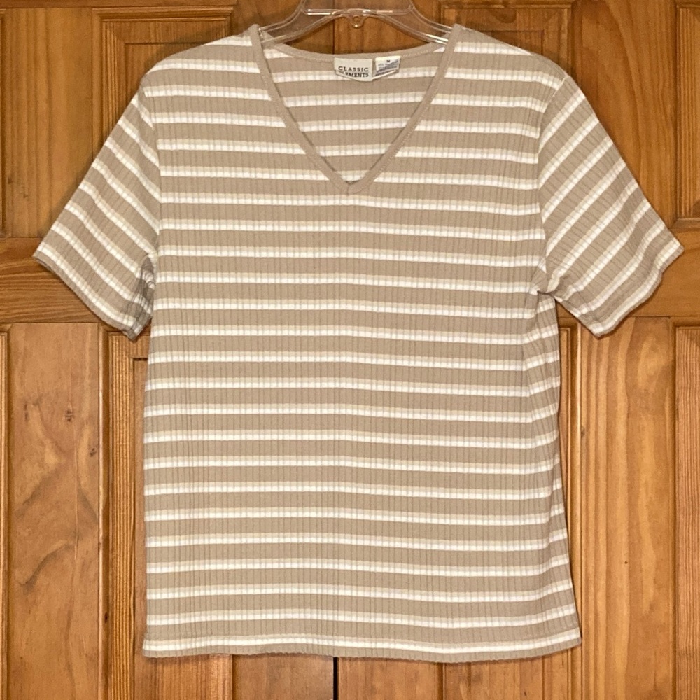 NWOT Classic Elements Vintage 80s 90s V Neck Top Short Sleeve Size M Medium